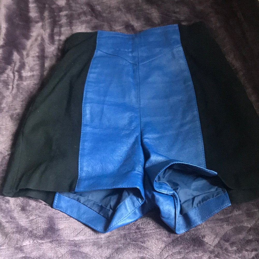 Wilsons Leather Two-Toned Shorts Size Small